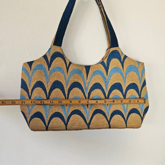 Scallop Pattern Woven Shoulder Bag Purse Tan‎ Blue MCM - Picture 9 of 10
